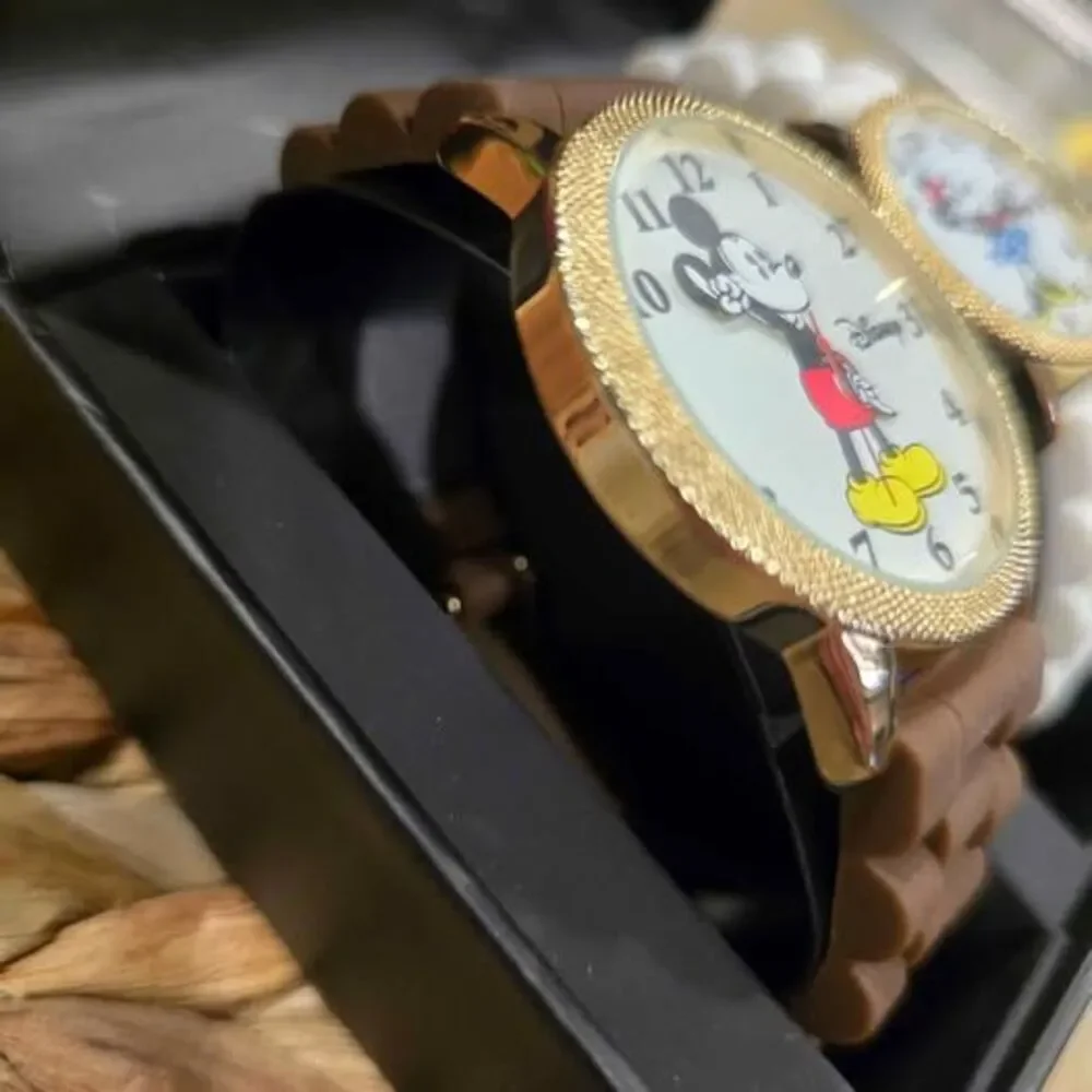Disney Mickey and Minnie Mouse Watch Set
